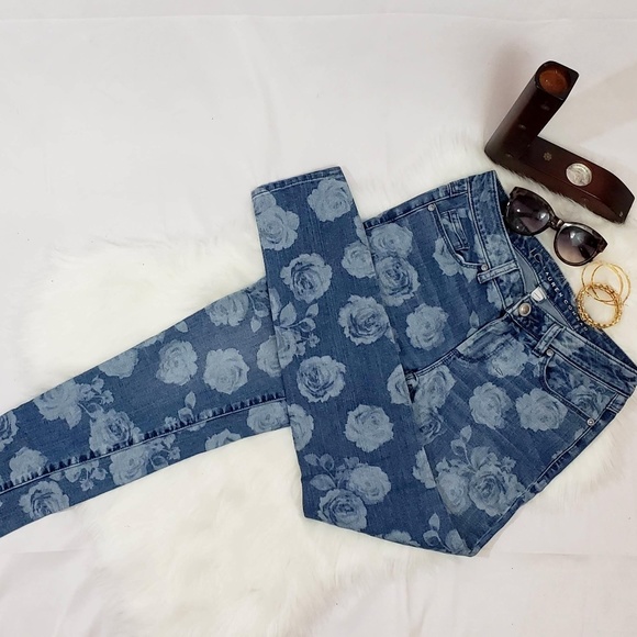 LC Lauren Conrad Denim - Lauren Conrad Floral Print Skinny Fit Jeans - Size
